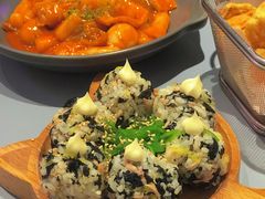 金枪鱼手握饭团-chicken plus韩国炸鸡(城阳店)