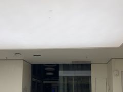 -卡罗酒店(东门晒布地铁站店)