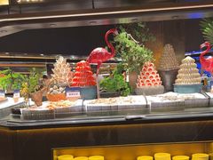 -钱小奴海鲜自助黑金店(杭州滨江龙湖店)