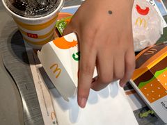 -麦当劳(杨林得来速店)