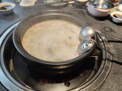 -大匠工房古船木艺术餐厅·猪肚鸡专门店(长白仙岛店)
