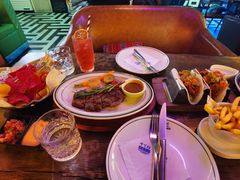 -Famous肥猫墨西哥音乐餐吧(五棵松华熙LIVE店)