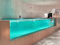 -涨巢·潮玩水疗局