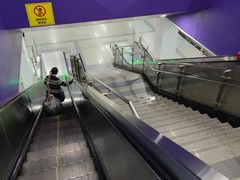 -红土地(地铁站)