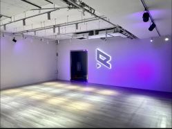 -Vr Dance舞蹈工作室