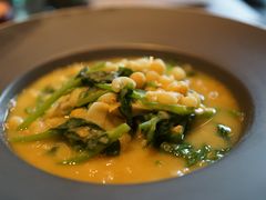 豌豆黄浸豌豆尖-半山腰·云南菜(侨福芳草地店)