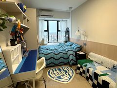 -东方体育中心(地铁站)