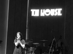 -TZ House音乐现场(来福士中心店)