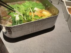 -左庭右院鲜牛肉火锅黑金店(陆家嘴中心店)