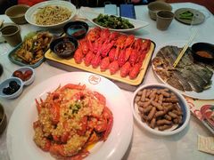 -肥肥虾庄·金牌油焖大虾(沙湖店)