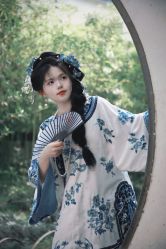 -一揽芳华汉服旗袍体验馆(拙政园店)