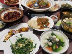 -香山湖家家宴(中山陵店)