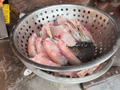 -梅记大块头爆鱼店(乍浦路店)