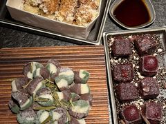 -三出山火锅(南京万象天地店)