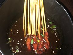 -虾弄弄海派小龙虾·牛羊蝎子火锅