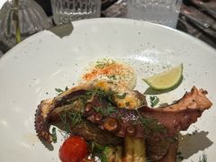 -LESCEDARS Brasserie Bistro香柏树