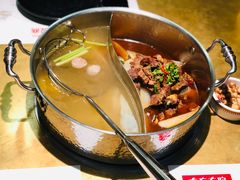 -左庭右院鲜牛肉火锅(金山万达店)