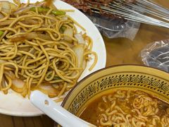 -亨利烧烤(理想山店)