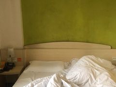 -7天酒店(广州动物园黄花岗地铁站店)