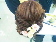 -首脑美容美发化妆美甲培训学校(长沙校区)