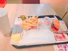 -The Habit Burger Grill 哈比特汉堡(复兴soho店)