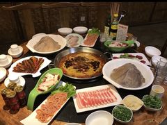 -好汉锅园林秘制老火锅 柴火霸王鸡(金沙店)