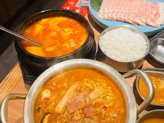 泡菜辛拉面-韩悦牛排烤肉无限续(宝能中心店)