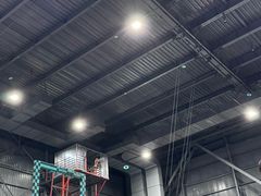 -极限PLAY运动娱乐新世界·团建派对潮玩休闲馆·室内蹦极高空游乐园