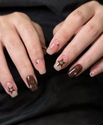 点击看大图 -赢韵美甲美睫瑞士净斑中心