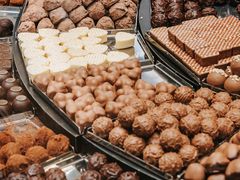 -Laderach 莱德拉(上海环贸iapm店)