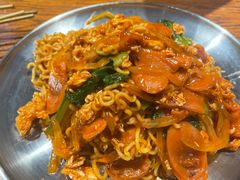-京狮炙燥·精酿烧烤(首经贸店)