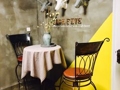 -HIGH FIVE哈福手工汉堡(桂林路店)