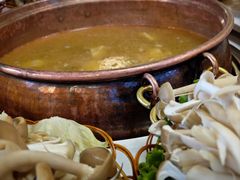 -菌海森林·非遗野生菌火锅(西山区滇池路摩根道店)