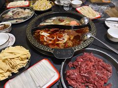 -小志家.野生菌鲜切牦牛肉牛杂火锅