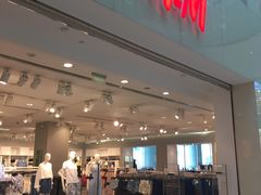 -H&M(鹏欣水游城店)