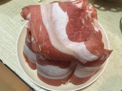 -洞庭洲·防空洞火锅·烧烤·铜锅涮肉(新百广场店)
