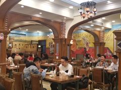 大堂-清真·玛丽亚新疆菜主题餐厅(浙江中路店)