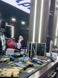 -Barber潮先生男士理发店