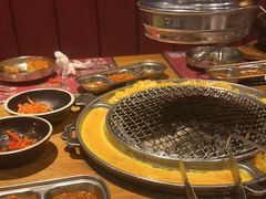 -青瓦炭韩潮烤肉(花园道店)