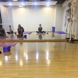 -亚太瑜伽普拉提学院