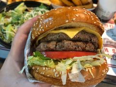 -The Habit Burger Grill 哈比特汉堡(复兴soho店)