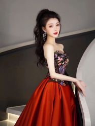 -衣贝姿婚纱礼服馆