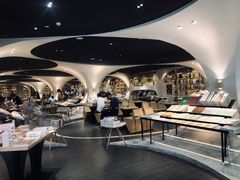 -钟书阁(珍园店)