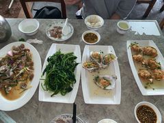 -四川小胡子海鲜(丁村万人海鲜广场店)