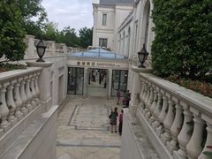 -上海玫瑰园度假酒店