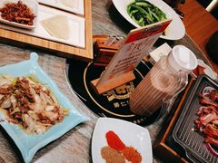 -娜仁图雅蒙古美食村(33小镇店)