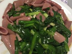 韭菜炒海肠-崴海渔村(虹梅路店)