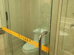 -茂名熹龙国际大酒店(人民广场高铁站店)