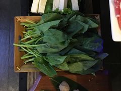 -尚尚仙·酸汤猪手·猪肚鸡火锅(华联万柳购物中心店)