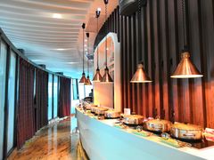 -亚洲国际大酒店·云顶阁旋转自助餐厅